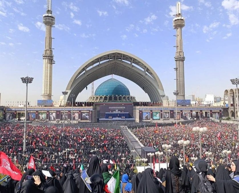 Iran Stands Firm on Hormuz as US Desperately Dangles Carrots to No Avail