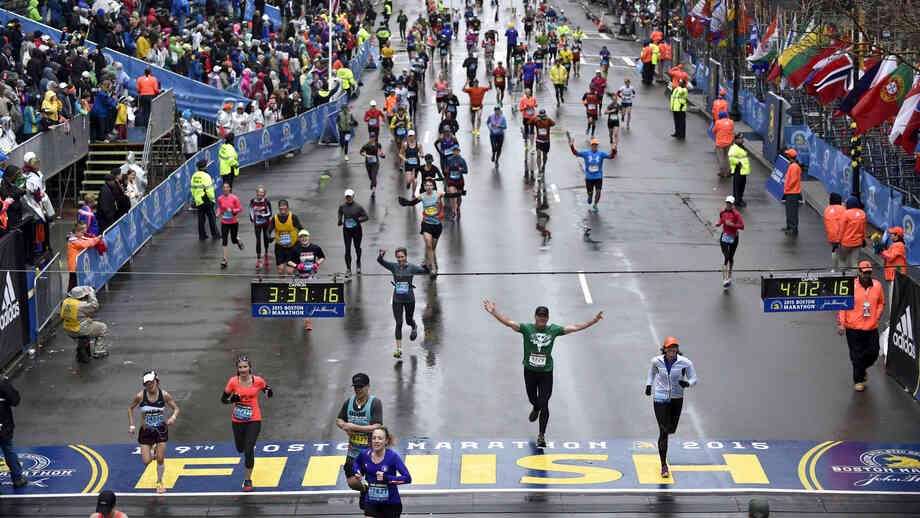 The Meaning of the Boston Marathon Finish Line, Then and Now - The New York  Times
