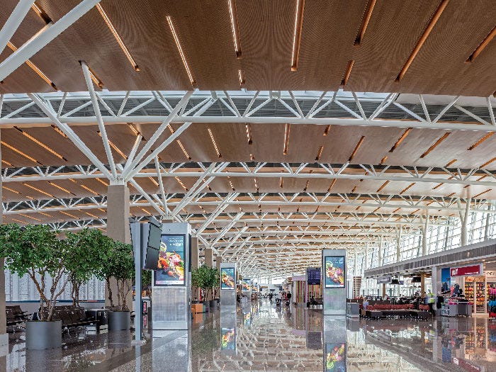 Calgary International Airport, Canada – arc