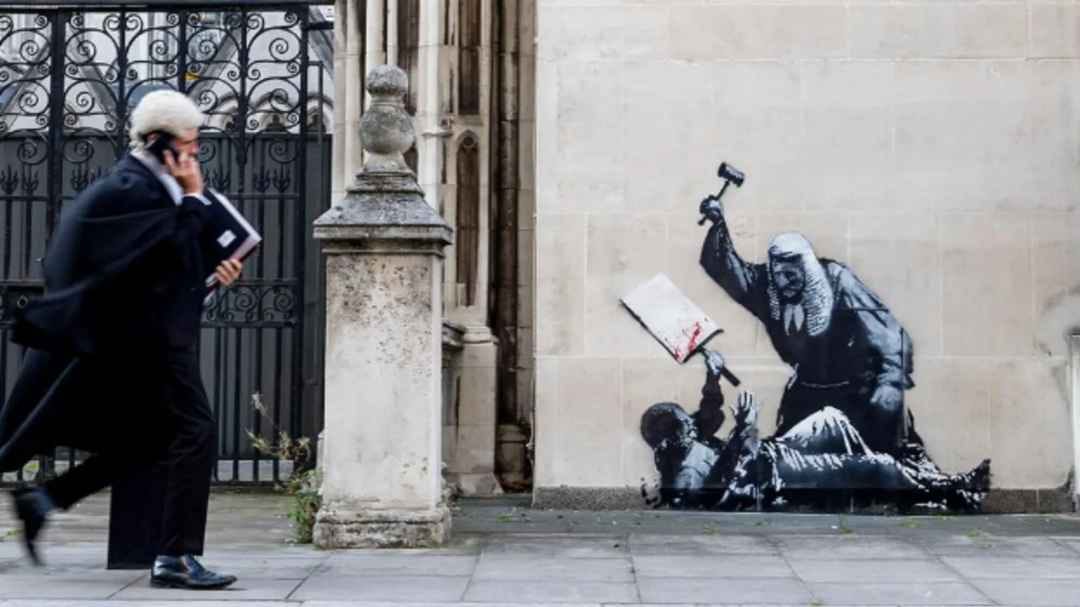 Image: Banksy Image: Banksy