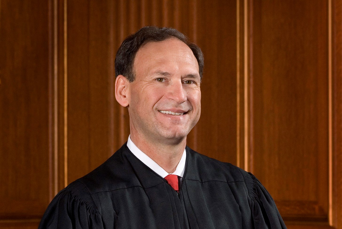 https://christiannews.net/wp-content/uploads/2015/04/Alito.jpg