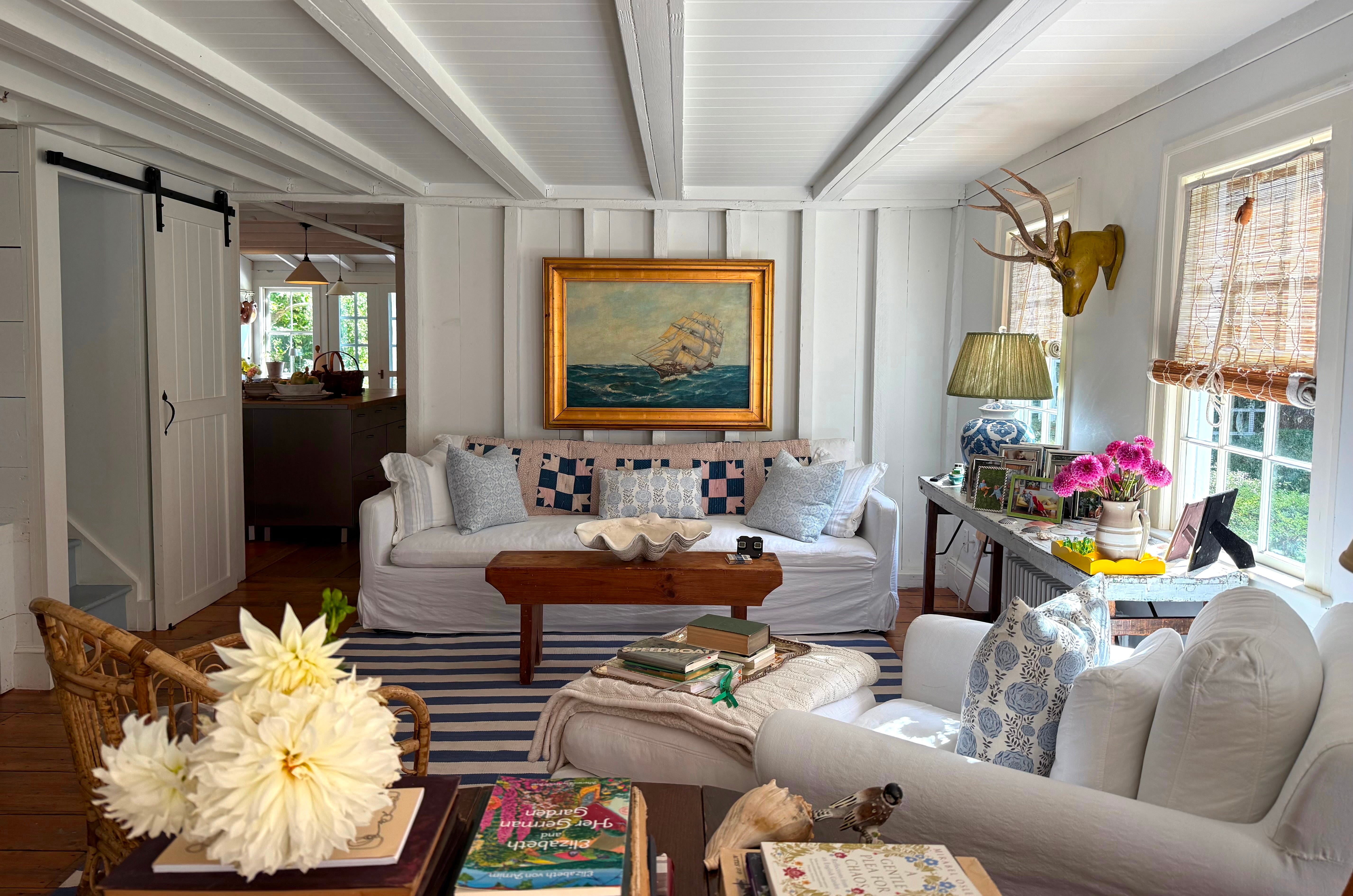 Tour I Inside Our Coastal Living Room - by Victoria Wolff, image size:5712x3784