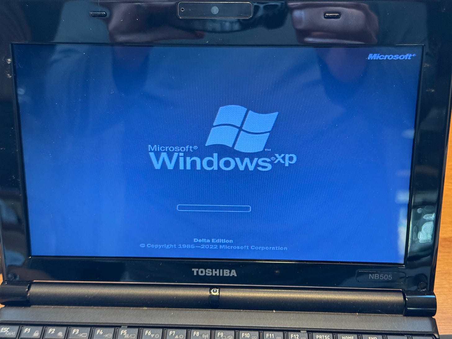 Let's Install Windows XP Delta Edition on a Toshiba Netbook