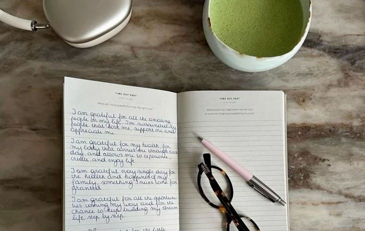 Journaling, matcha, musica, escribir, ejercicio de escritura?