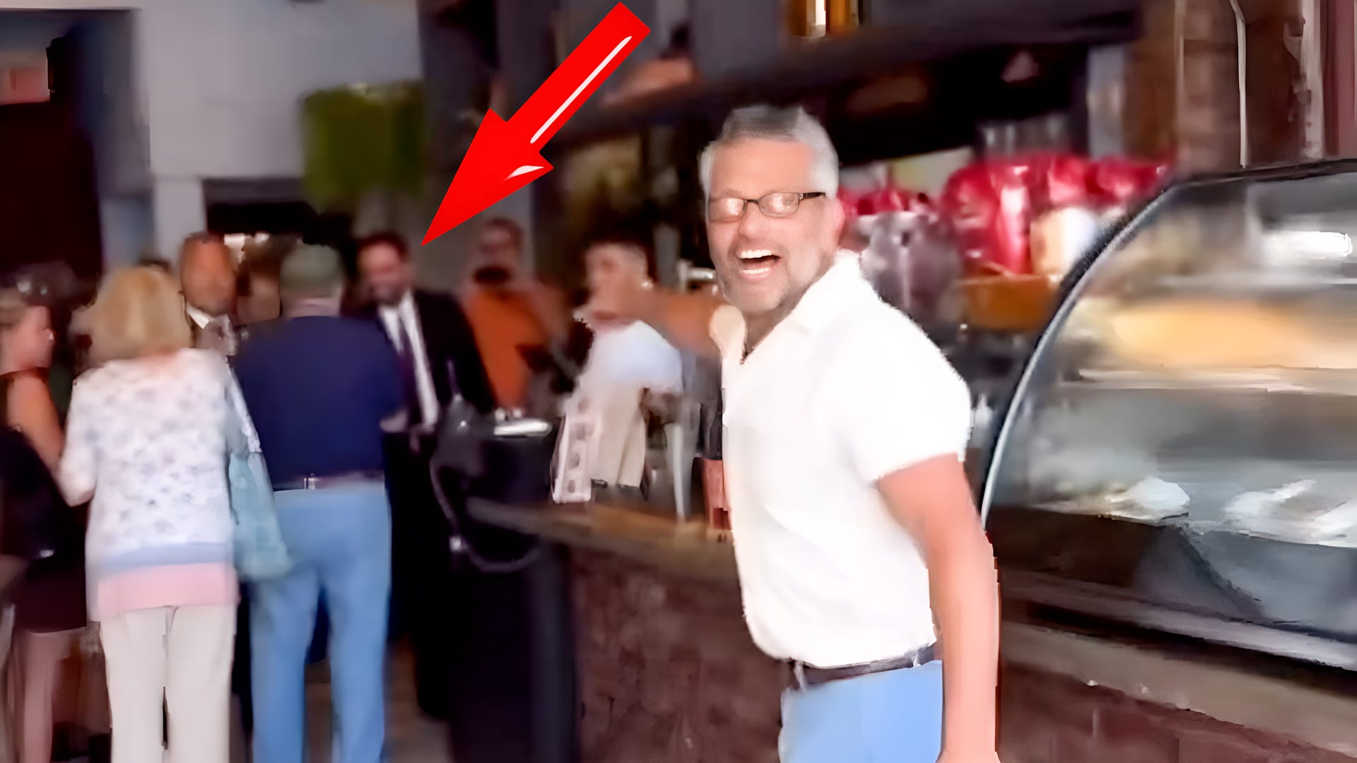 You f***king communist!!" Staten Island man confronts Zohran Mamdani during  campaign event