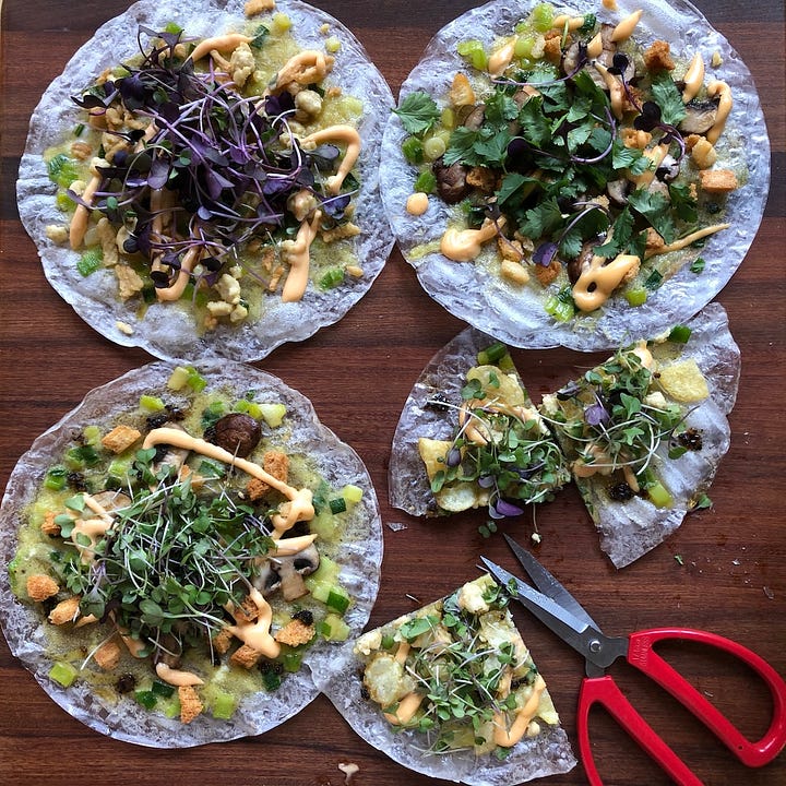 Vietnamese grilled pizzas