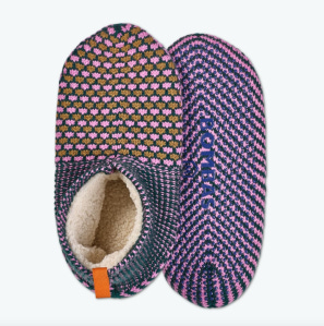 I'm a Homebody & I Swear By Bombas' Gripper Slippers That Are So Cozy