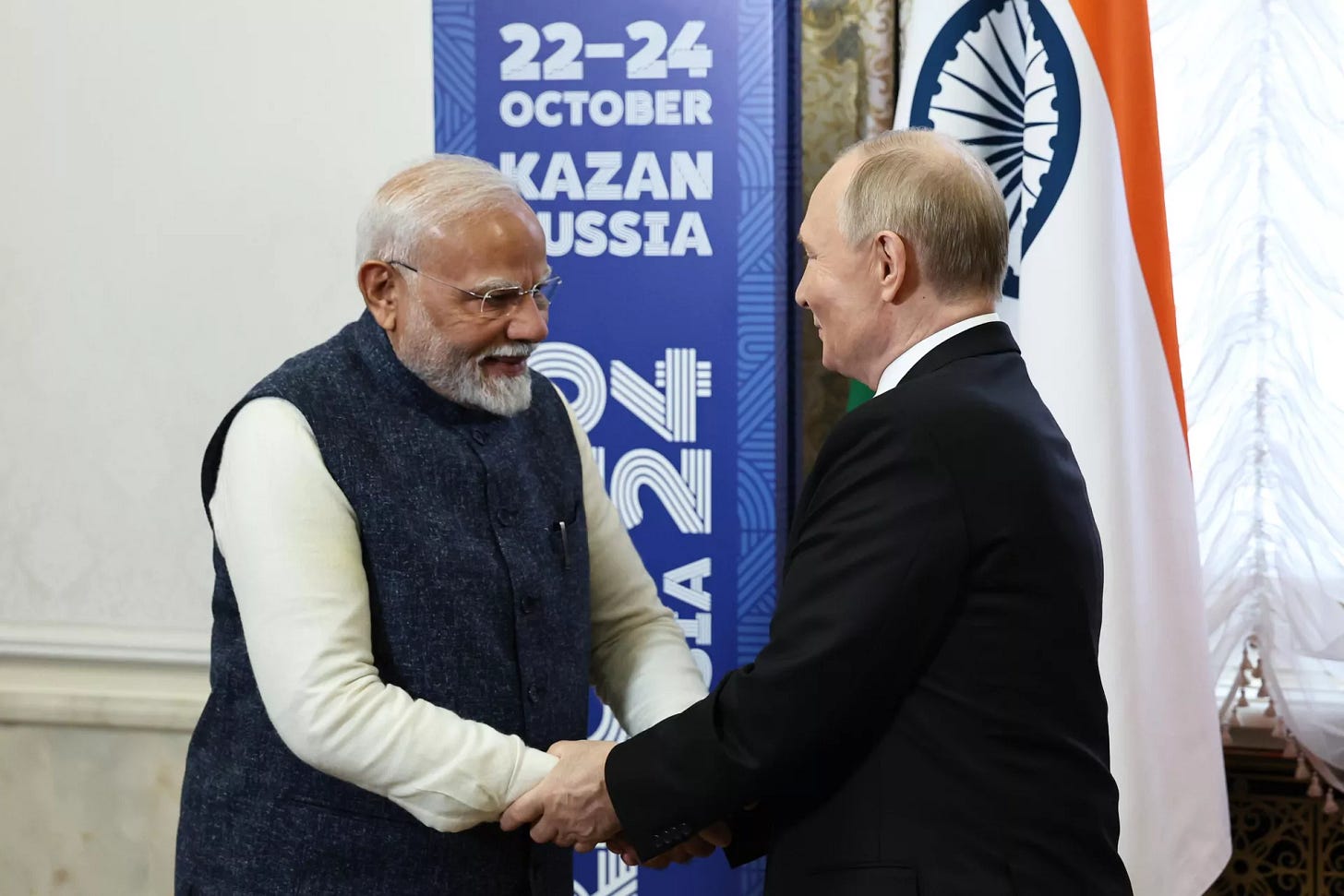 Russian President Vladimir Putin welcomes Indian Prime Minister Narendra Modi before a meeting on the sidelines of the 16th BRICS summit in Kazan, Republic of Tatarstan, Russia. Russian President Vladimir Putin welcomes Indian Prime Minister Narendra Modi before a meeting on the sidelines of the 16th BRICS summit in Kazan, Republic of Tatarstan, Russia. - Sputnik International, 1920, 22.10.2024