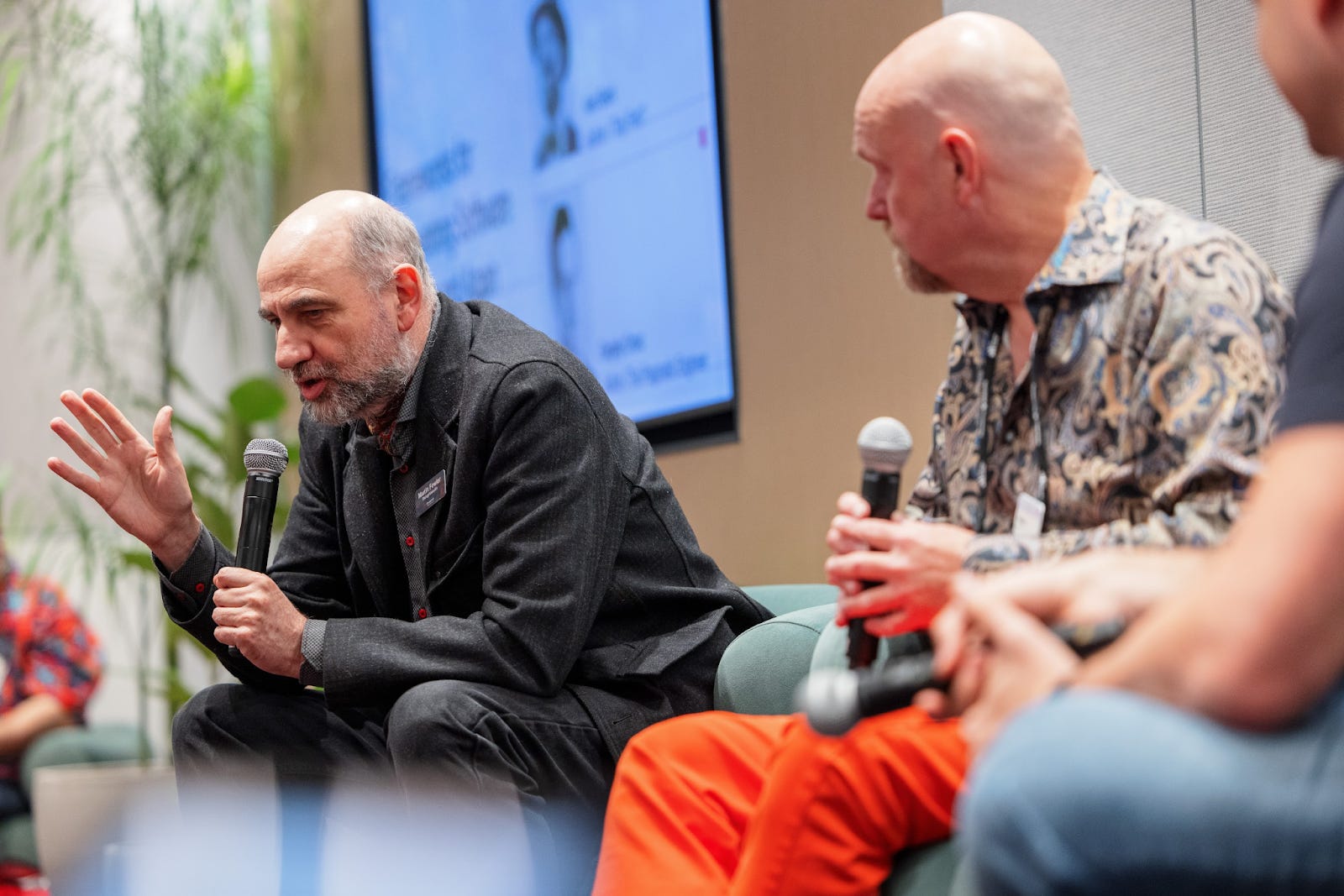 Martin Fowler Powershell Cycles of disruption in the tech industry: with software pioneers Kent ...