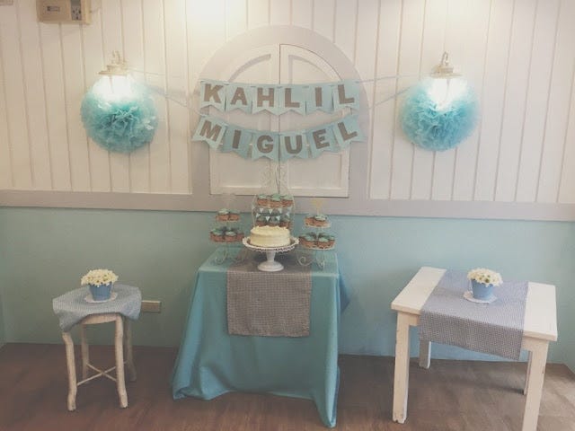 Wall decor and arrangements for our Stacy’s BGC baby shower