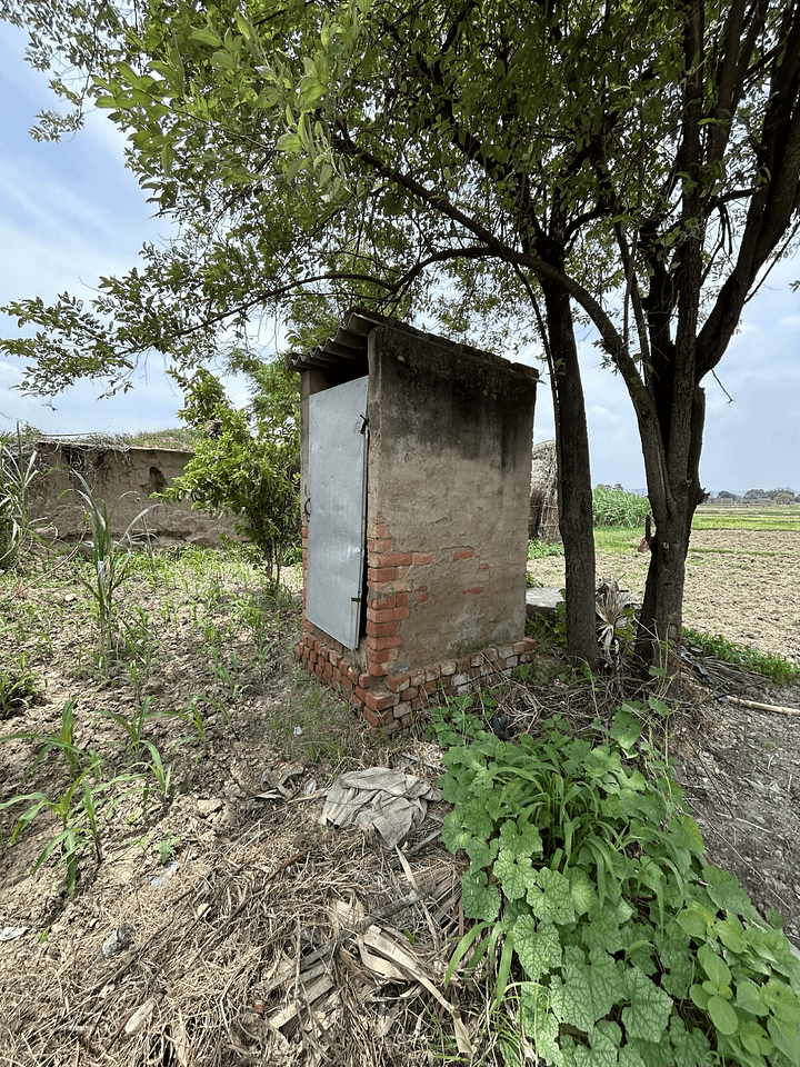 A toilet built in Ramauli, one of the poorest parts of rural Bihar (<$1k GDP/capita) as part of the government’s Swachh Bharat (Clean India) mission. This village received a 12,000 rupee subsidy, with a local officer pocketing a 2,000 rupee skim. Open defecation has fallen, but not been eliminated.