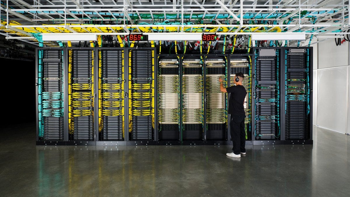 NVIDIA Blackwell Ultra: 50-facher Durchsatz pro Megawatt in der KI-Fabrik NVIDIA Blackwell Ultra: 50-facher Durchsatz pro Megawatt in der KI-Fabrik