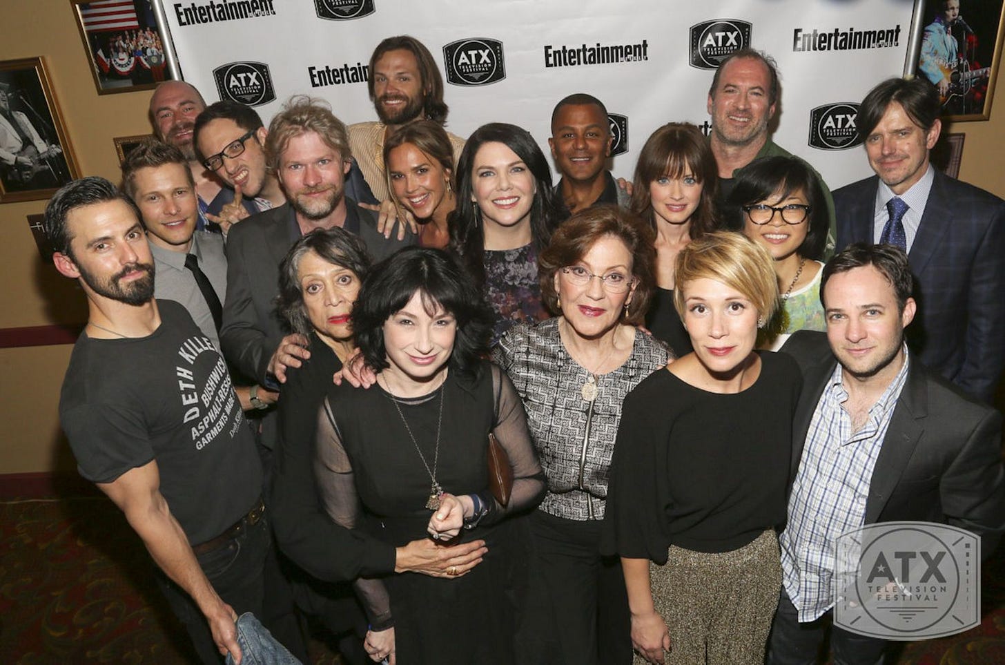 The Gilmore Girls Cast Reunion: Where Their Characters Would Be Now and  More Revelations | Glamour