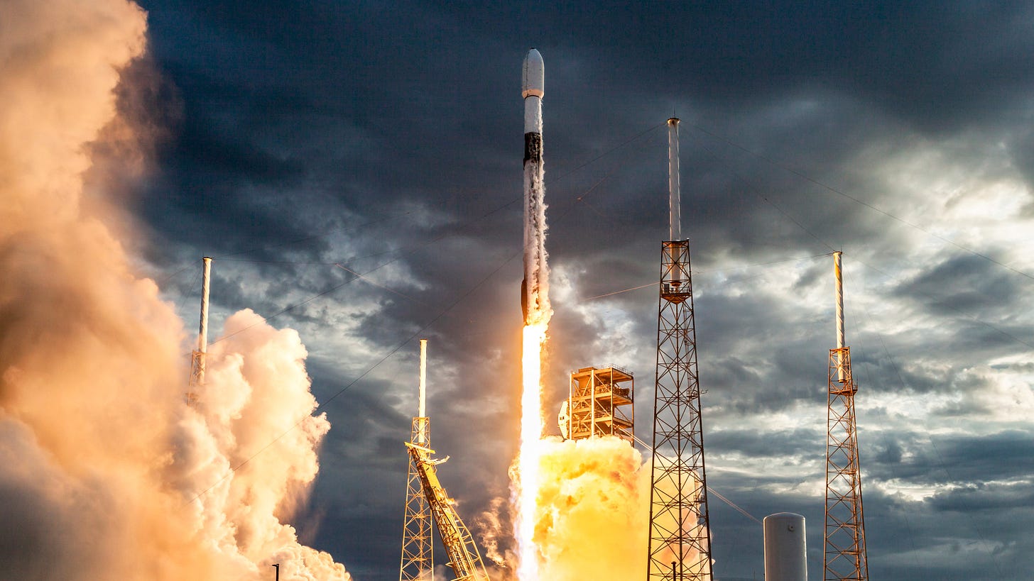 A SpaceX Falcon 9 rocket is lifting off from pad 40 at the Cape Canaveral Space Force Base