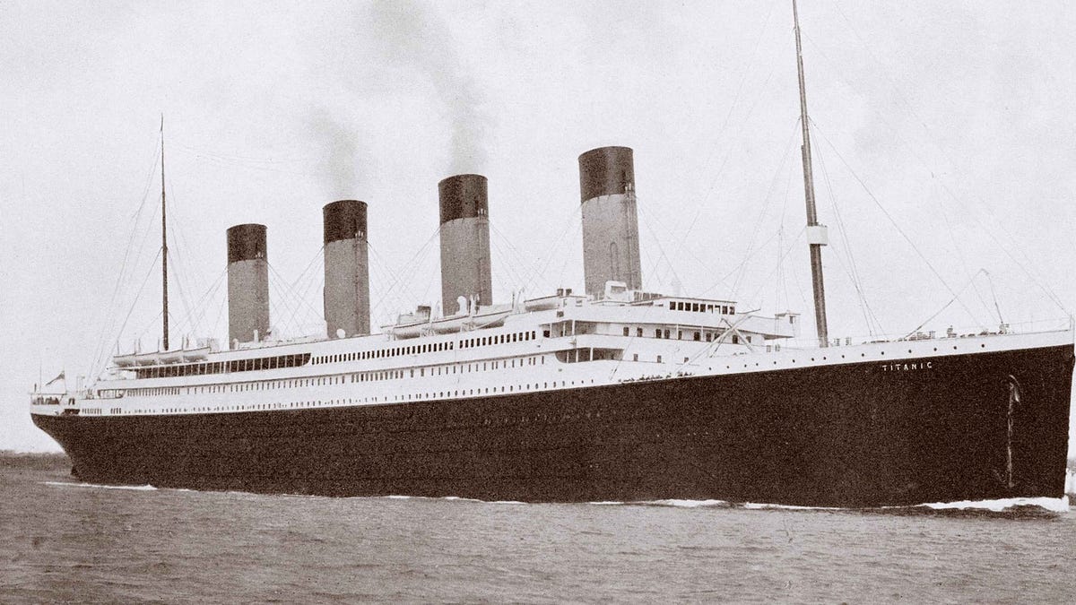 The Titanic: Model–Reality Mismatch and Masked Failure