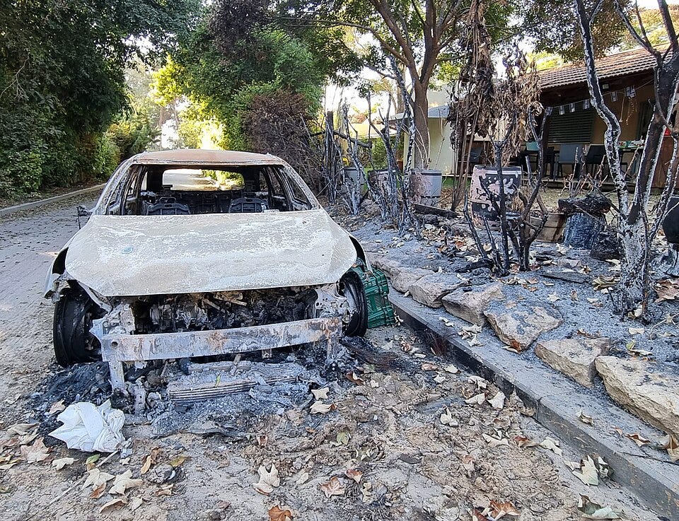File:קיבוץ בארי לאחר הטבח צילום- יואב קרן.jpg File:קיבוץ בארי לאחר הטבח צילום- יואב קרן.jpg