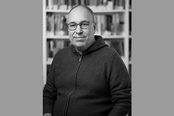 Porträt in schwarzweiß Prof Rheinländer Porträt in schwarzweiß Prof Rheinländer