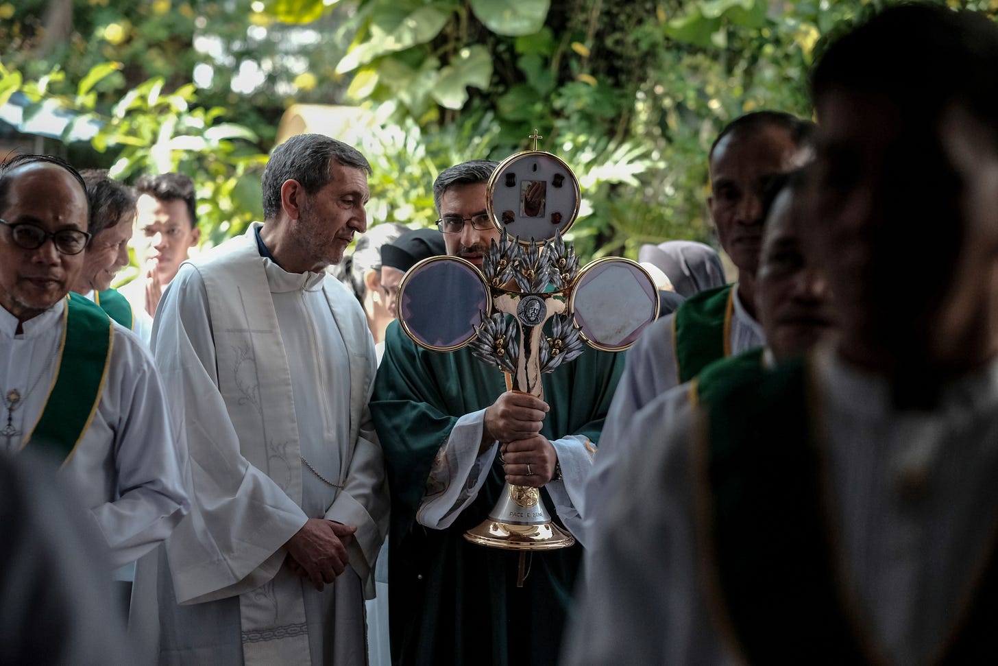 Father Luciano Felloni, parish priest of Our Lady Of Lourdes Parish in Camarin, Caloocan holds the relic of Padre Pio before the mass to celebrate its visit to the church accompanied by Father GianMaria DiGiorgio, its caretaker.  Fernando G. Sepe Jr., ABS-CBN News/File