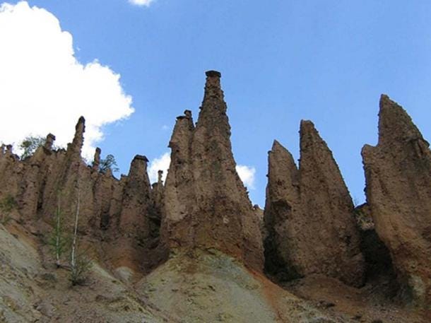 Devil's Town, near Kuršumlija, Serbia (Nikolic / CC BY-SA 3.0) Devil's Town, near Kuršumlija, Serbia (Nikolic / CC BY-SA 3.0)
