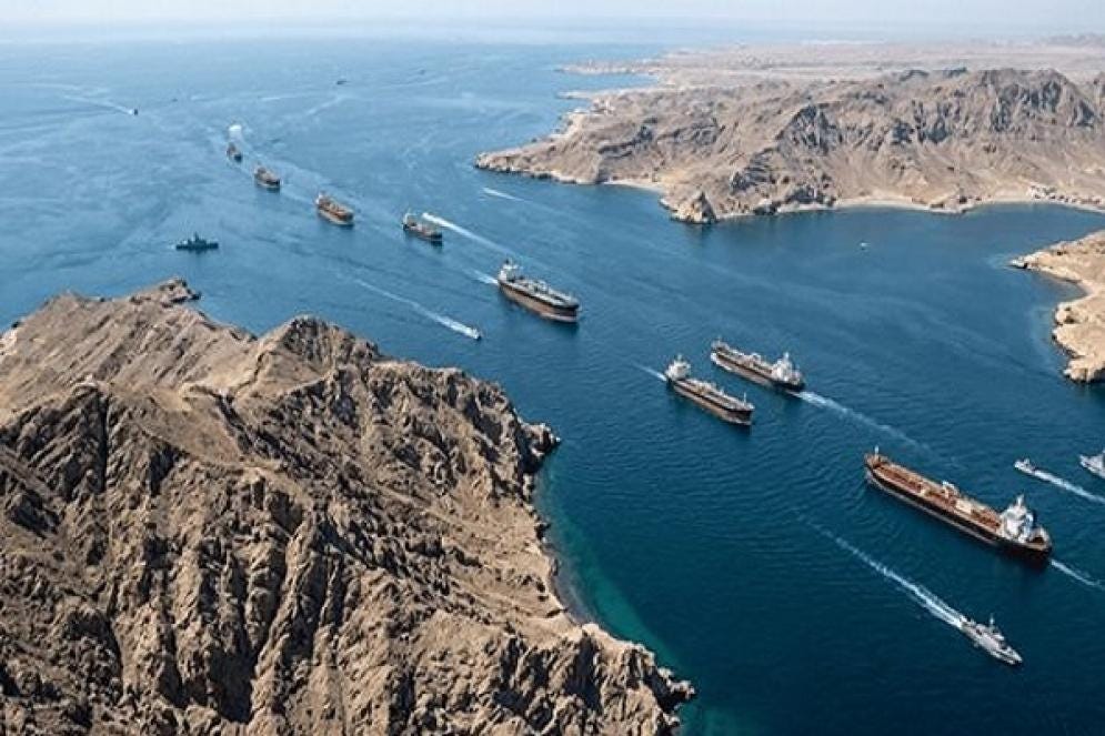 الميثاق - CNN: إيران تدرس السماح لعدد محدود من ناقلات النفط بالمرور عبر مضيق هرمز بشرط