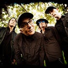 Everclear lights up Gold Coast with Sparkle and Fade 30th Anniversary Tour