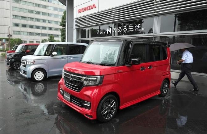 Given a good numbers of people loving kei cars, why aren't automotive  companies in Malaysia selling these cars directly? Instead of us needing to  rely on grey imports, which is overpriced? :