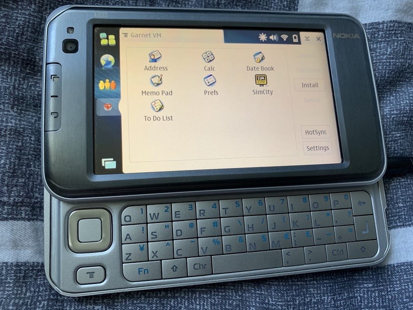 The Linux-powered Nokia N810 from 2007 -- still awesome in 2021