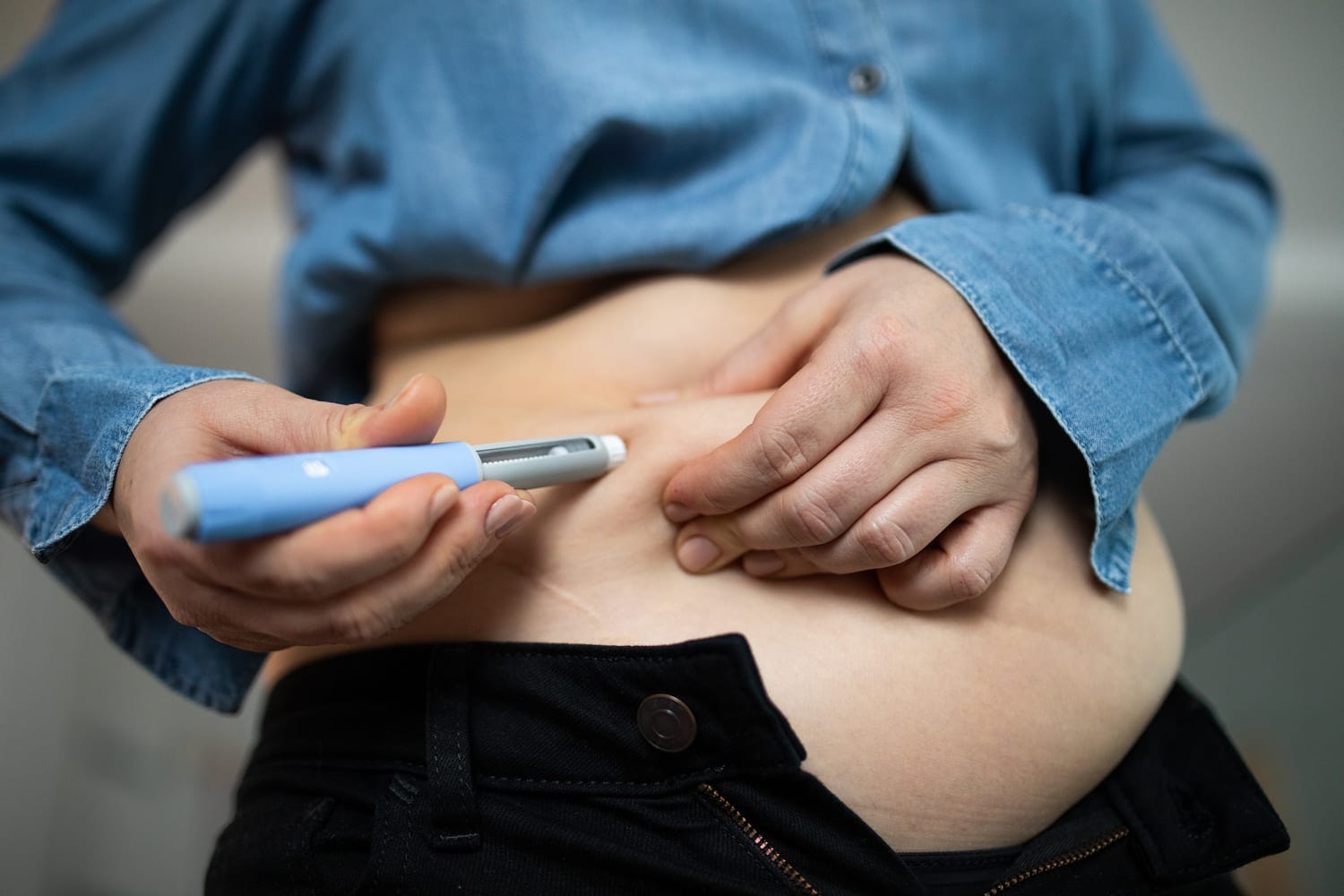 Weight loss drugs like GLP-1s are easy to buy online raising overdose and safety concerns Weight loss drugs like GLP-1s are easy to buy online raising overdose and safety concerns