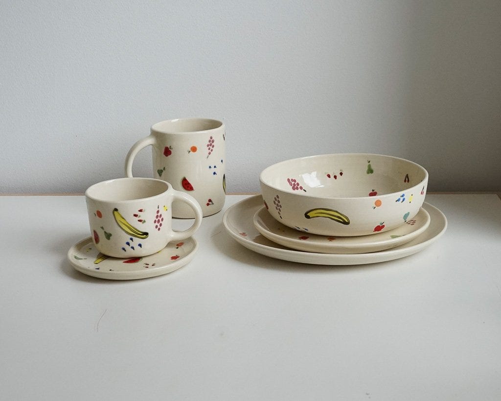 Fruity dinnerware