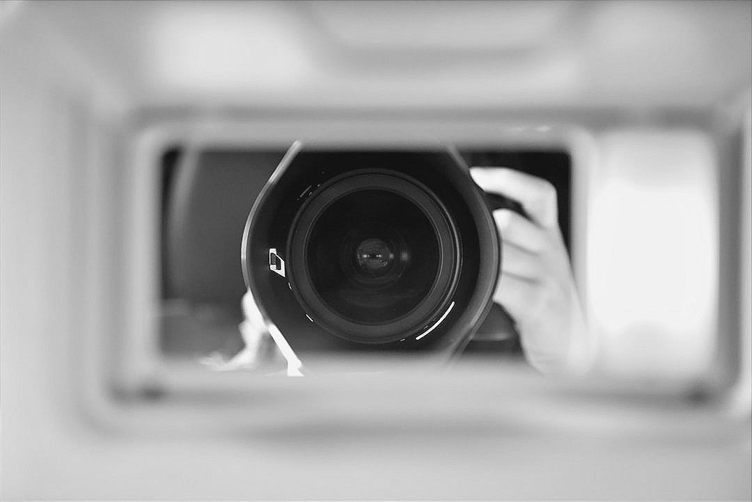 shallow focus photography of camera len shallow focus photography of camera len