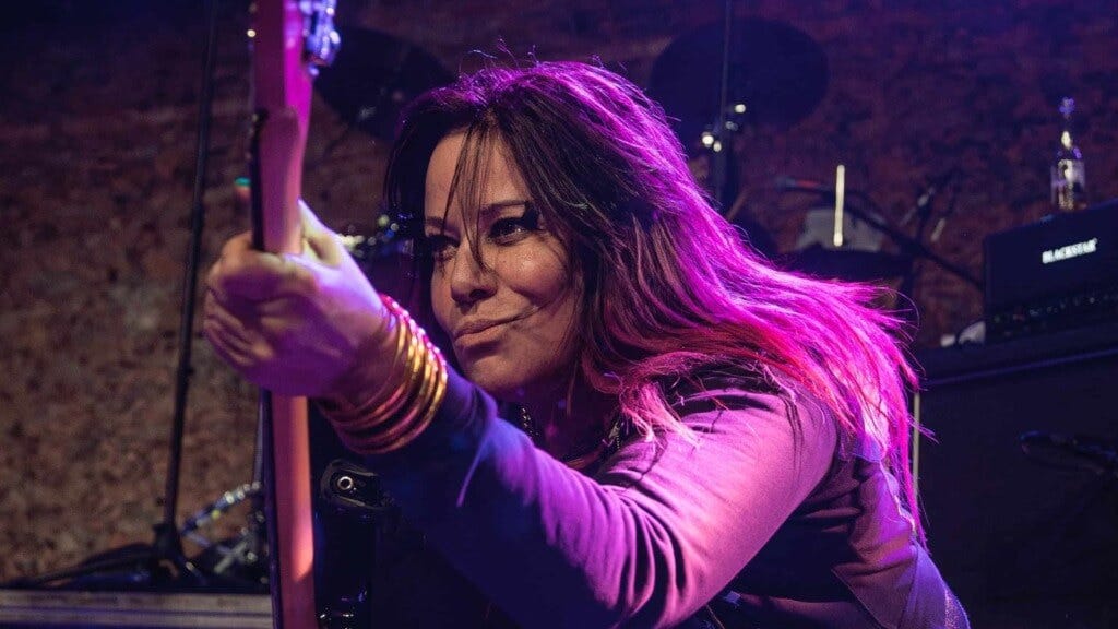 R.I.P. Jennifer Finch: L7 bassist dead at 59