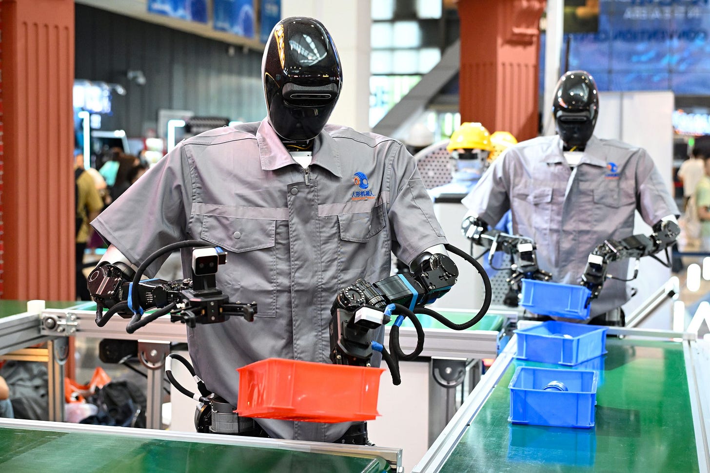 Amazon's master plan to replace 600,000 workers with robots by 2033 — complete with a 