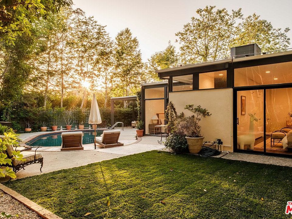 4th image of 1151 Angelo Dr