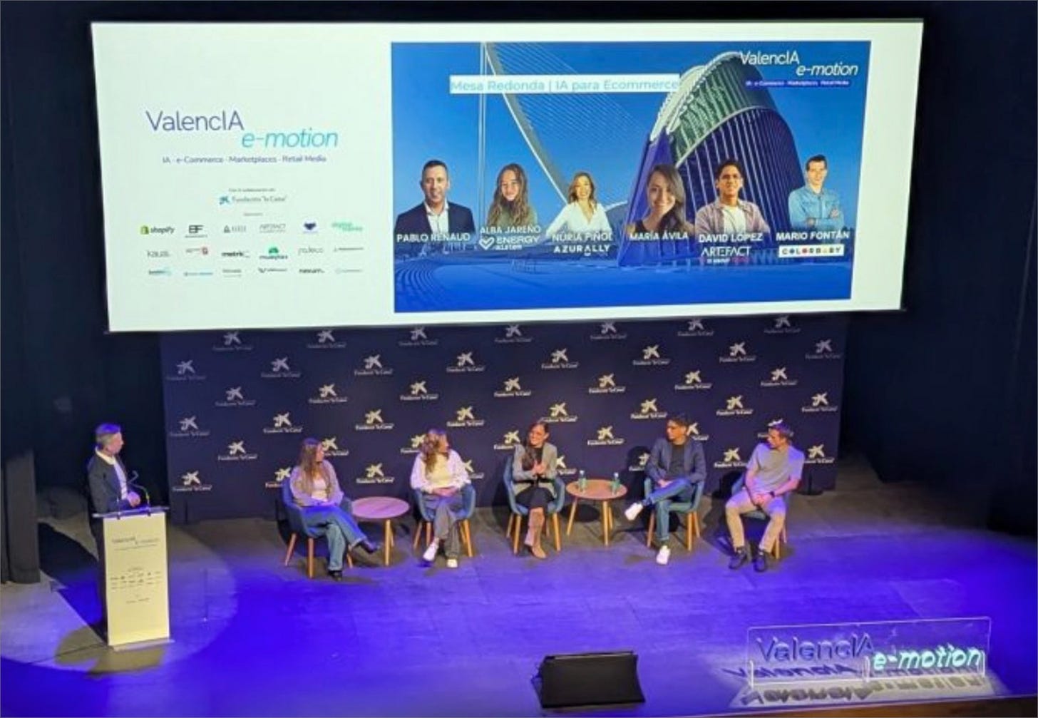 Mesa redona de IA en ecommerce, en Valencia e-motion Mesa redona de IA en ecommerce, en Valencia e-motion