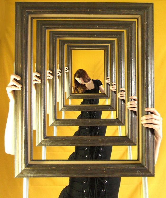 Video Feedback Infinity Mirror Effect in Photoshop