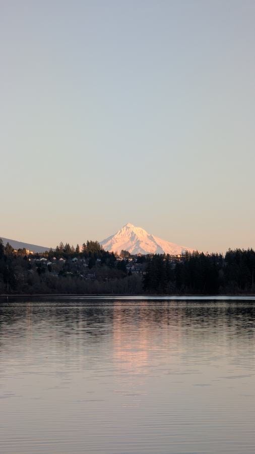 Trails, Views, and Vibes: Run Columbia River Gorge