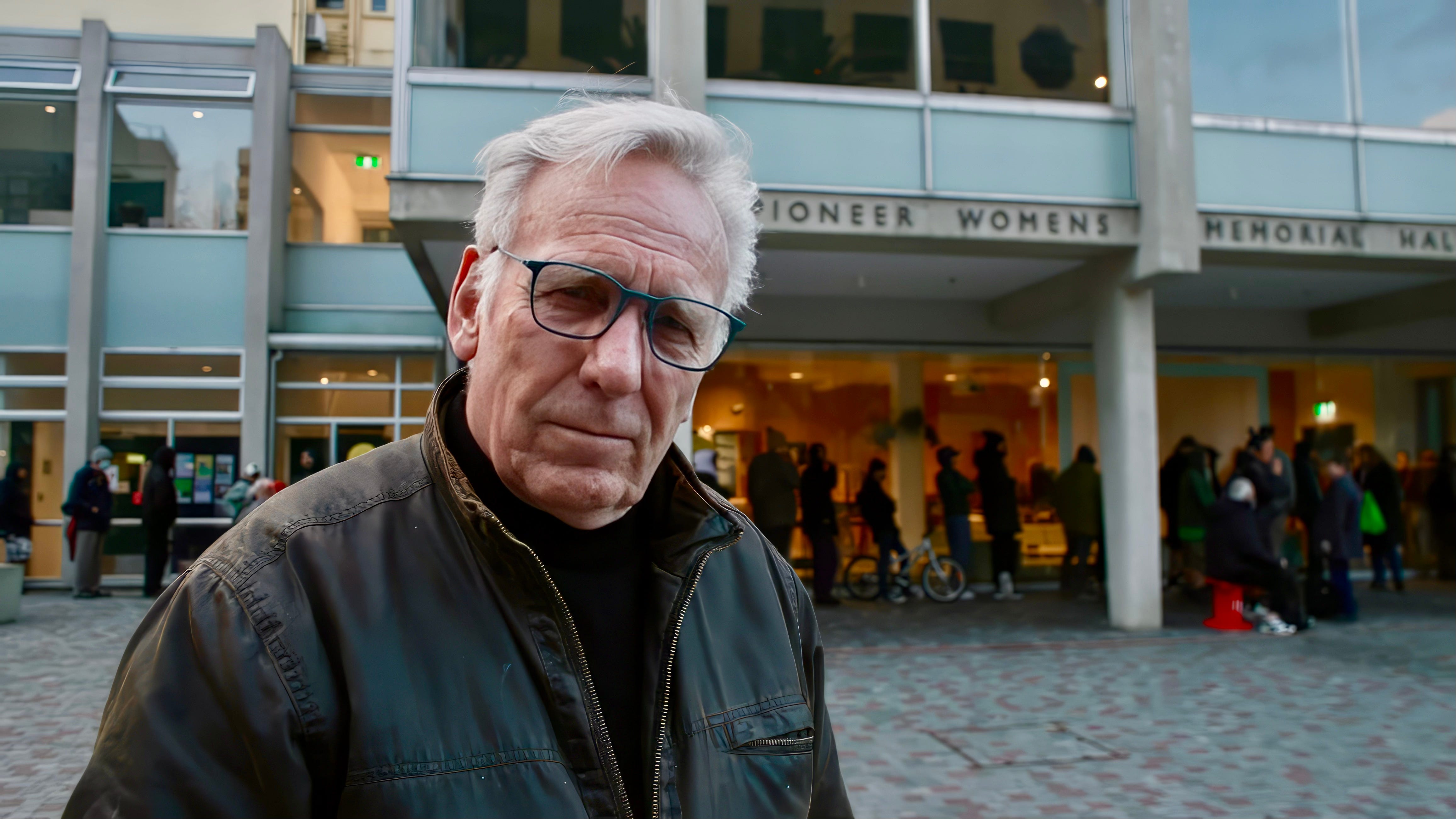 Dogodki dne 2. november 2025: Pregled novic