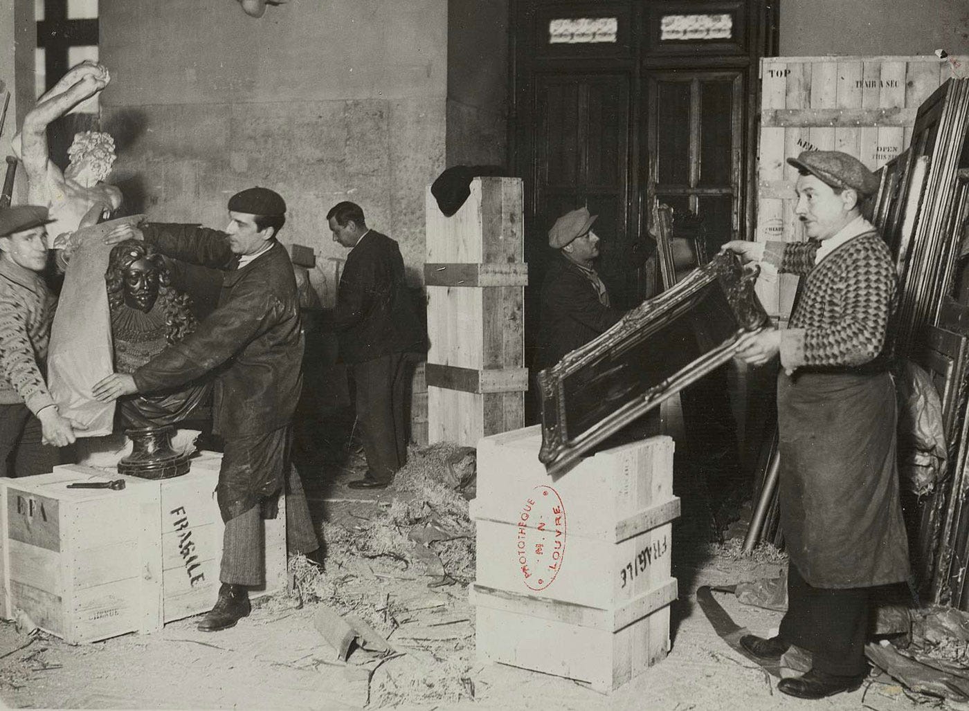 Packing thousands of the Louvre masterpieces in a few weeks.