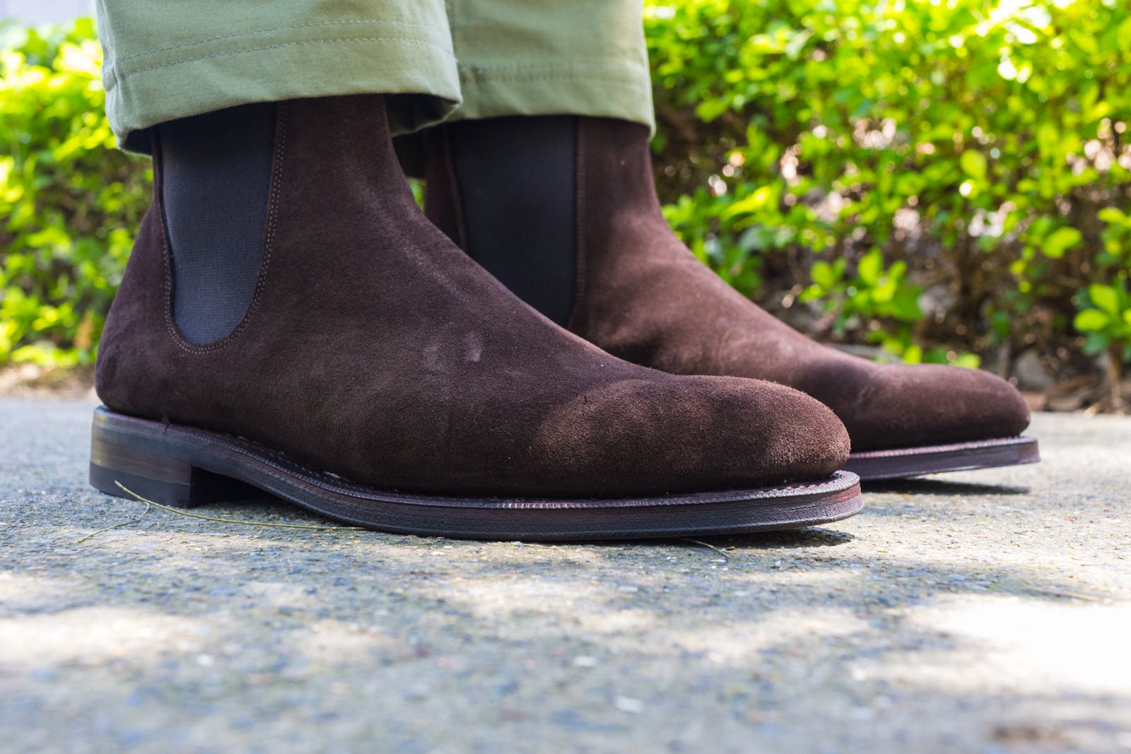 Review: Meermin Suede Chelsea Boot in Brown