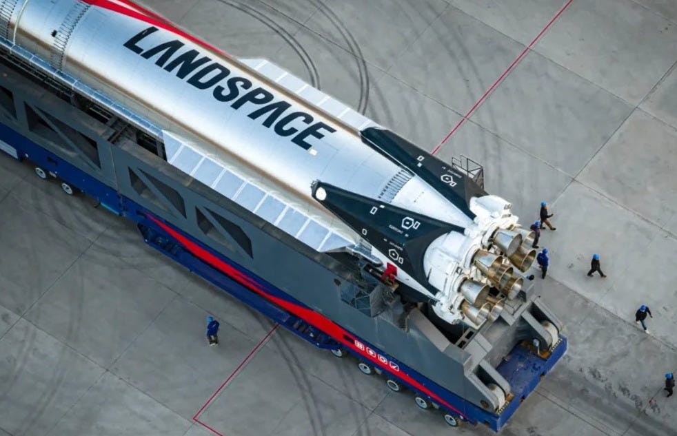 LandSpace’s Zhuque-3 Y1 vehicle heading to the launch pad atop of its transporter-erector.