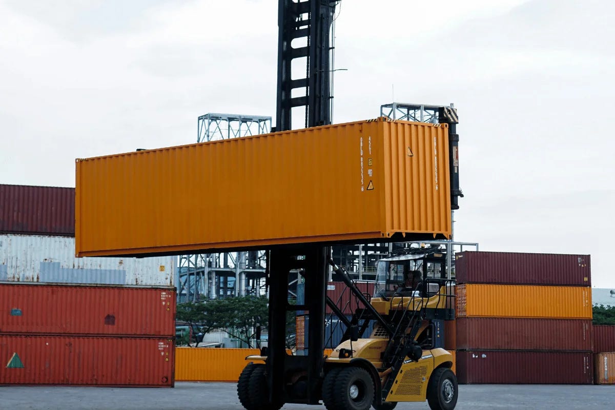 Top 5 container ports in Vietnam for US Imports: Info & Insights