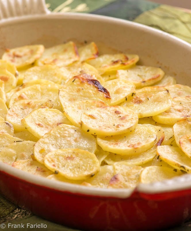 Italian Oven Roasted Potatoes (Patate al forno)
