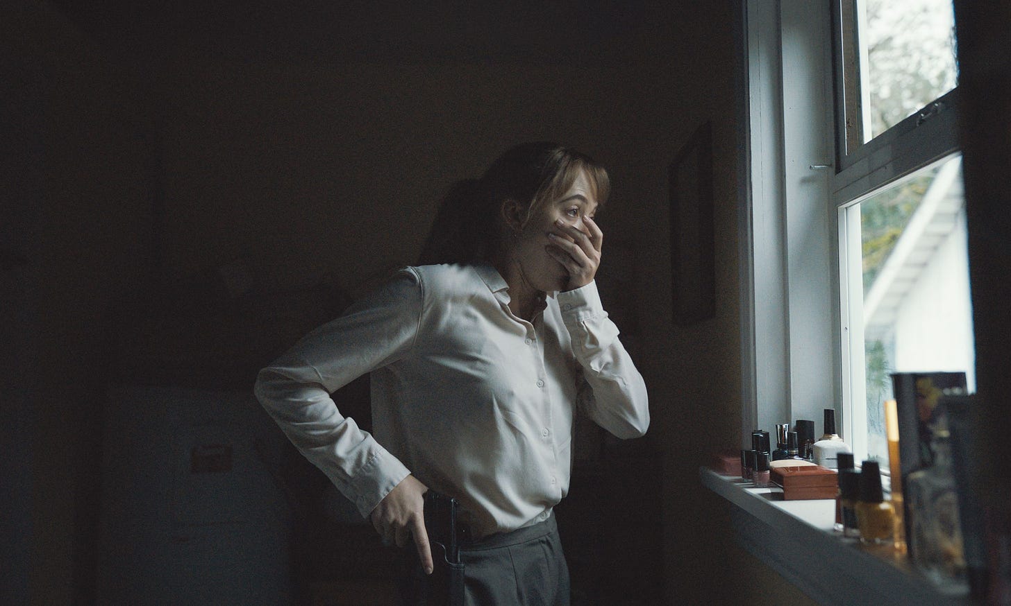 Maika Menroe plays Agent Lee Harker in Neon's Longlegs.