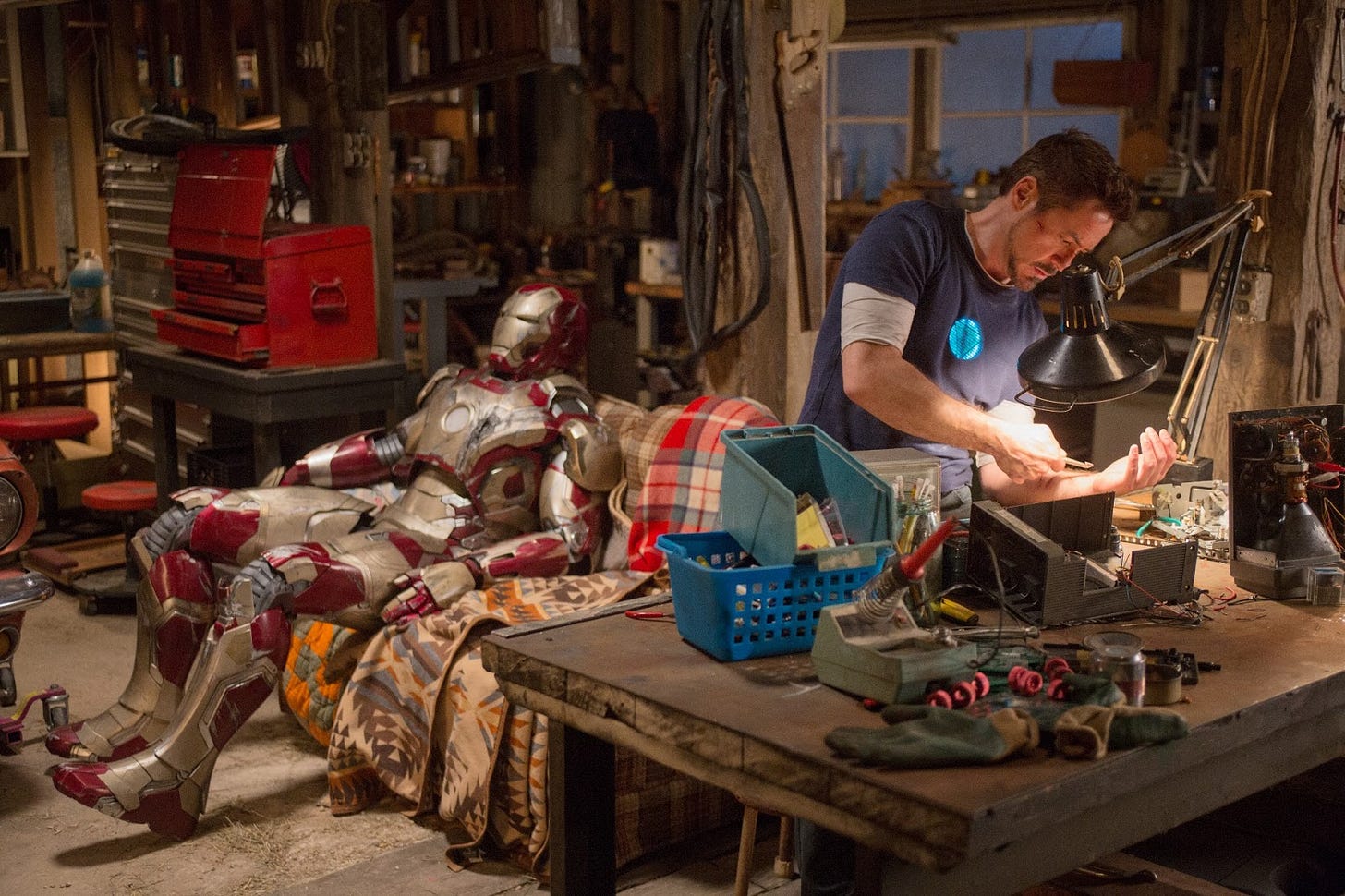 Iron Man 3 (2013) [REVIEW] | The Wolfman Cometh