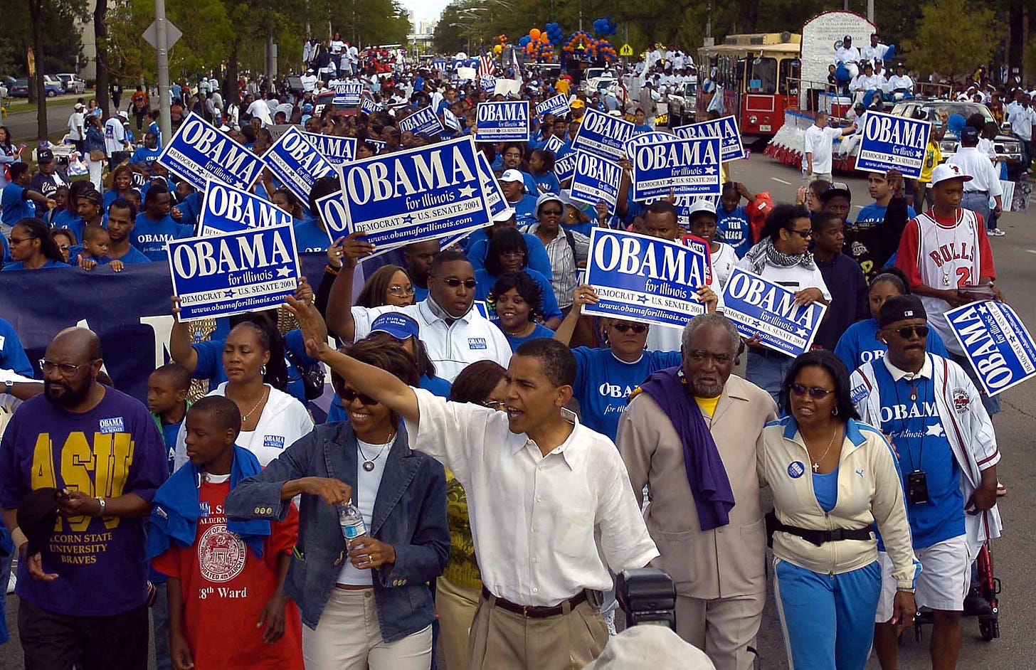 Obama supports but won't lead Bud Billiken Parade, campaign says – Chicago  Tribune