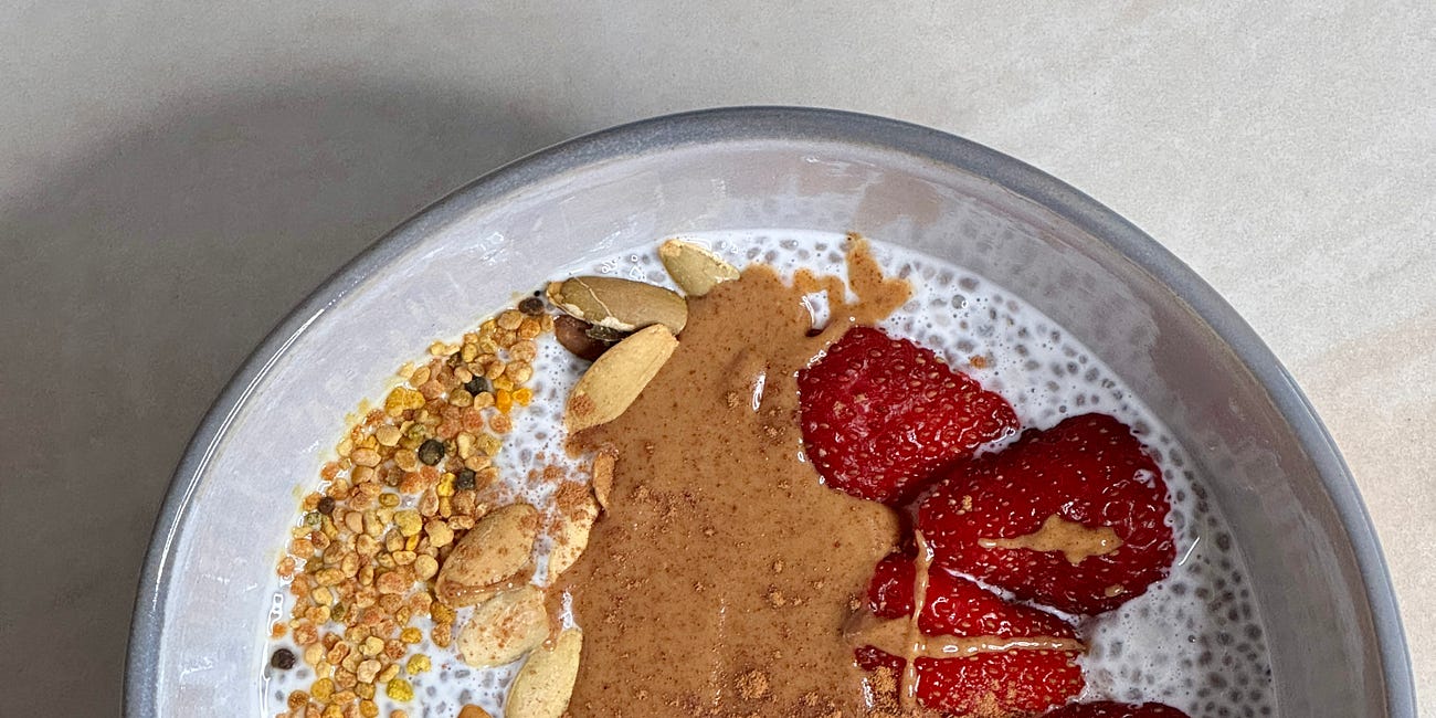 Sweet vanilla protein chia pudding