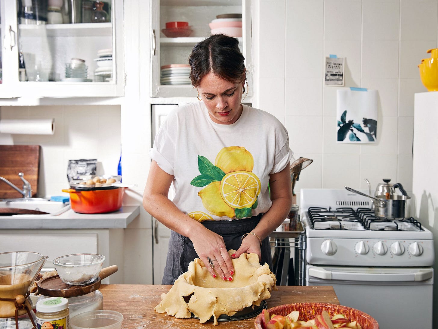 Alison Roman's “Nothing Fancy” and the Art of the Unpretentious Dinner  Party | The New Yorker