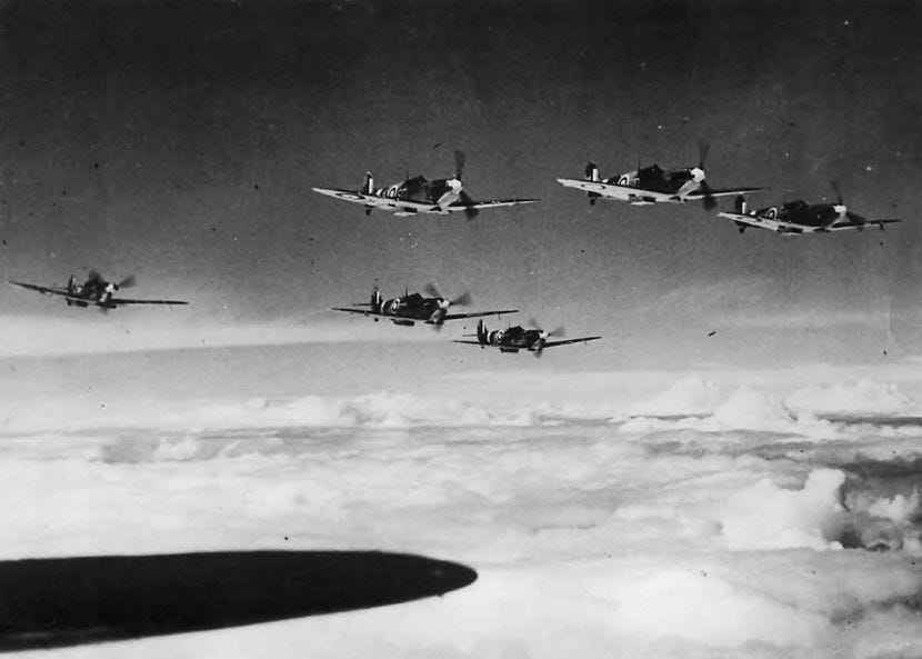 Supermarine_Spitfire_Mk_I_of_No._501_Squadron_RAF_1941