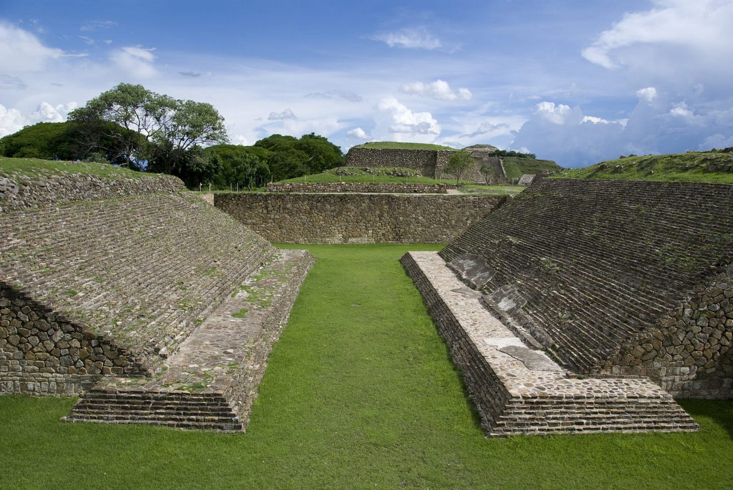 El antiguo juego de pelota - InMexico