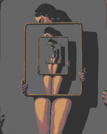 mulher em espelho infinito
